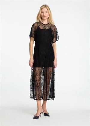 Daphne ss midi lace kjole Sort Selected Femme 